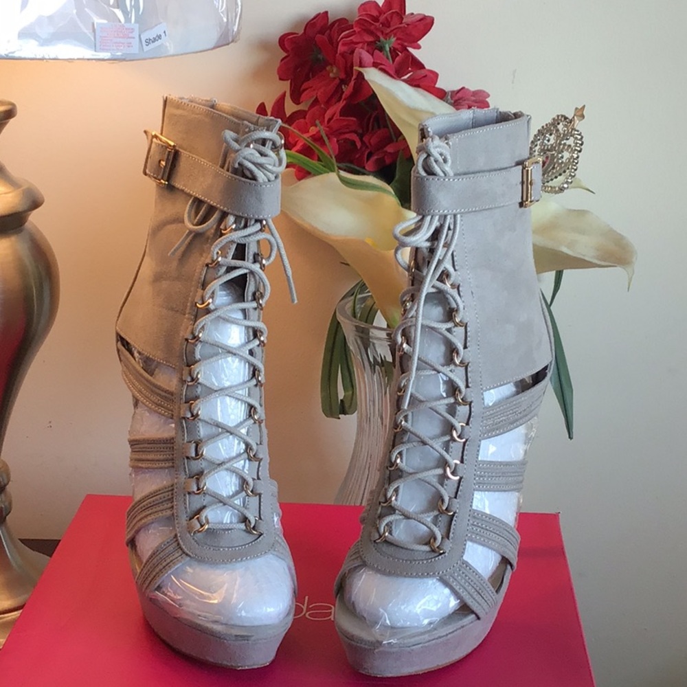 Shoe Dazzle